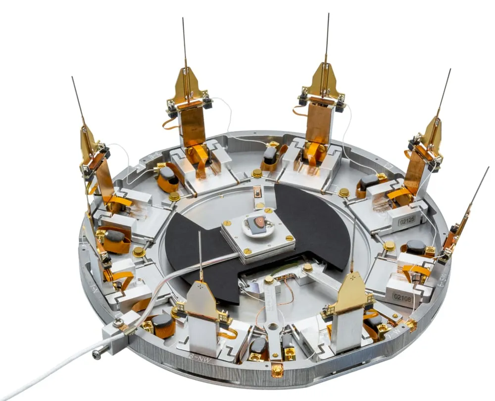 A PS8 Prober Shuttle with the Micro Heating Cooling Stage installed at its centre, a pin stub in place and eight probes arranged around it.